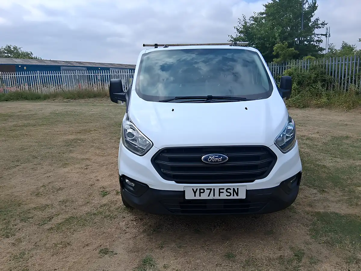 Used 2022 Ford Transit Custom Leader White - Interior and Exterior details 8