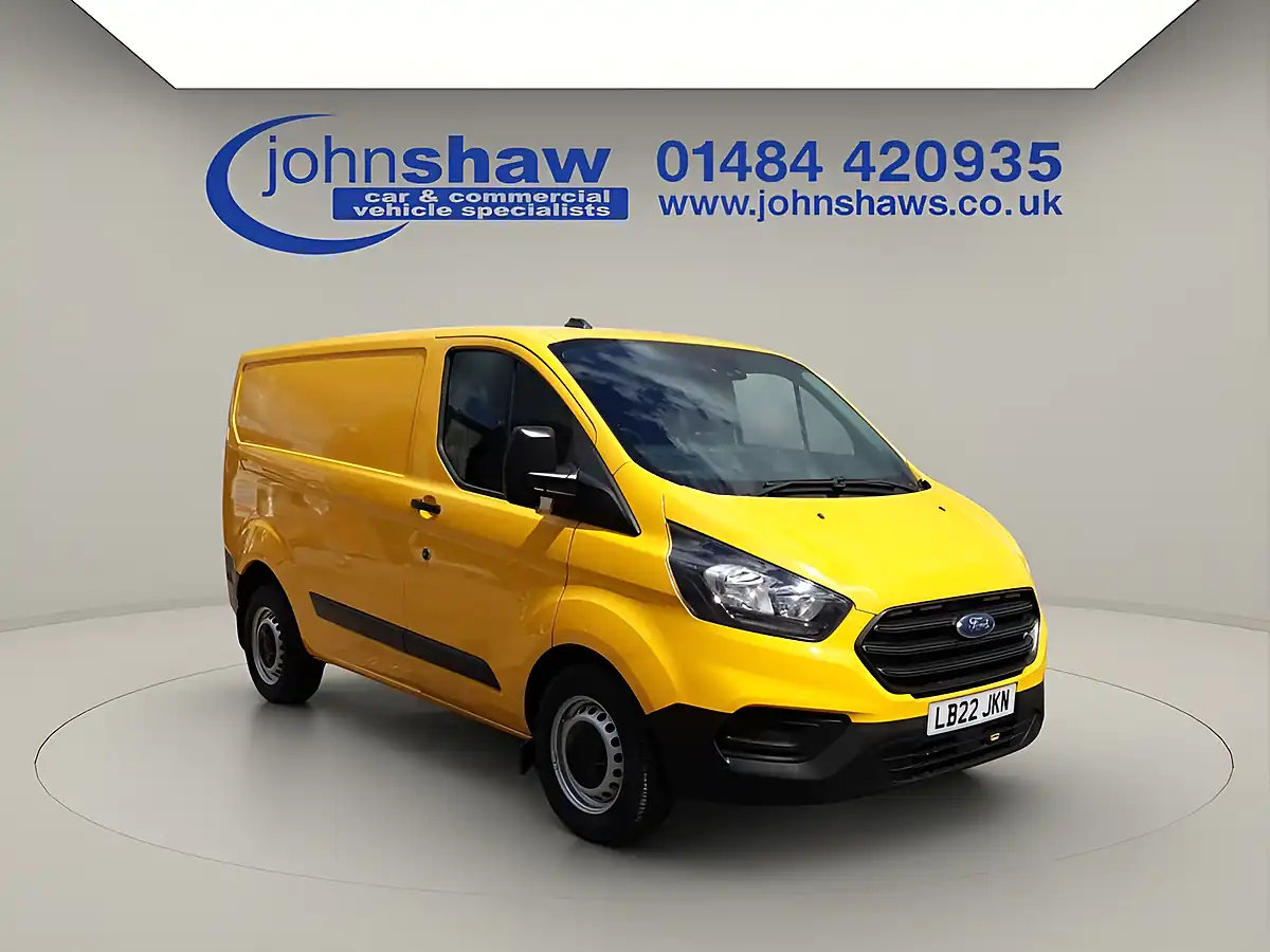 Used 2022 Ford Transit Custom Leader Yellow - Front View