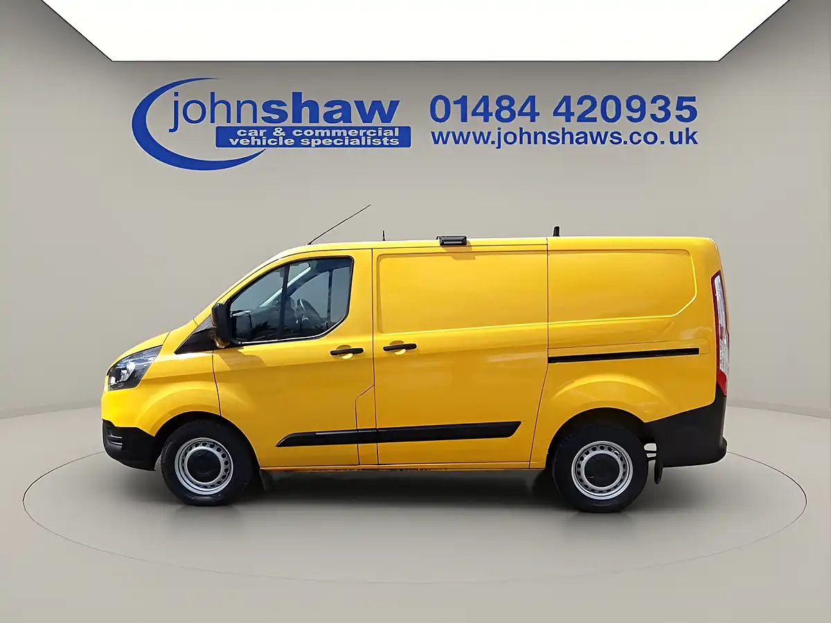 Used 2022 Ford Transit Custom Leader Yellow - Interior and Exterior details 10