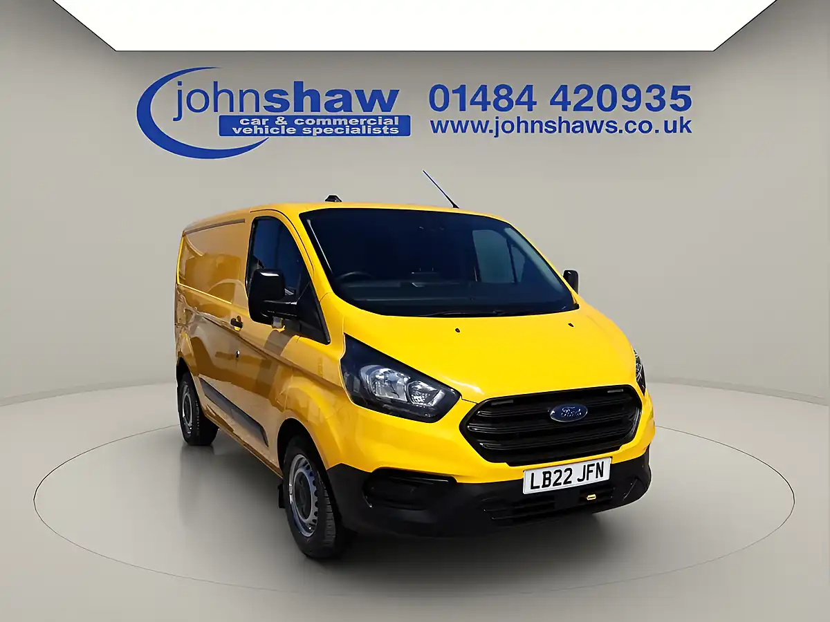 Used 2022 Ford Transit Custom Leader Yellow - Front View