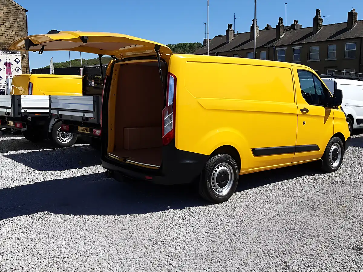 Used 2022 Ford Transit Custom Leader Yellow - Interior and Exterior details 19