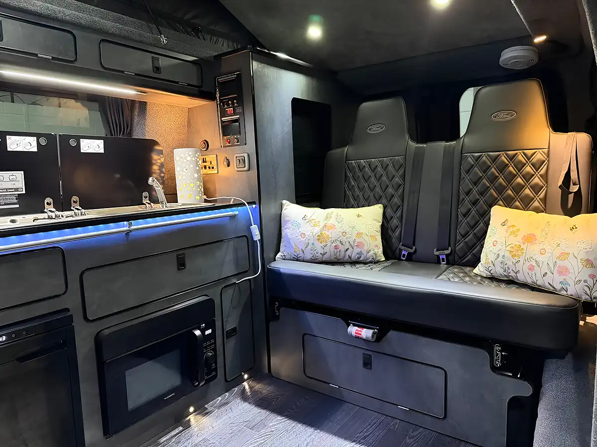 Used 2022 Ford Transit Custom Limited Black - Interior and Exterior details 2