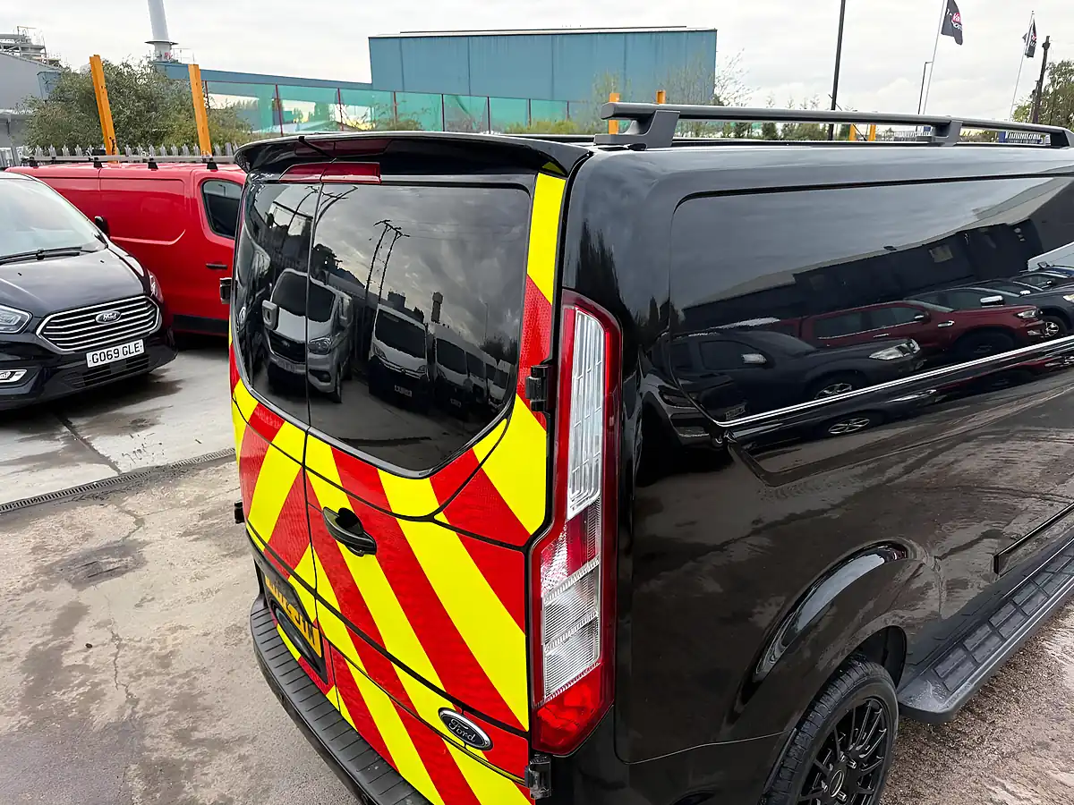 Used 2022 Ford Transit Custom Limited Black - Interior and Exterior details 11