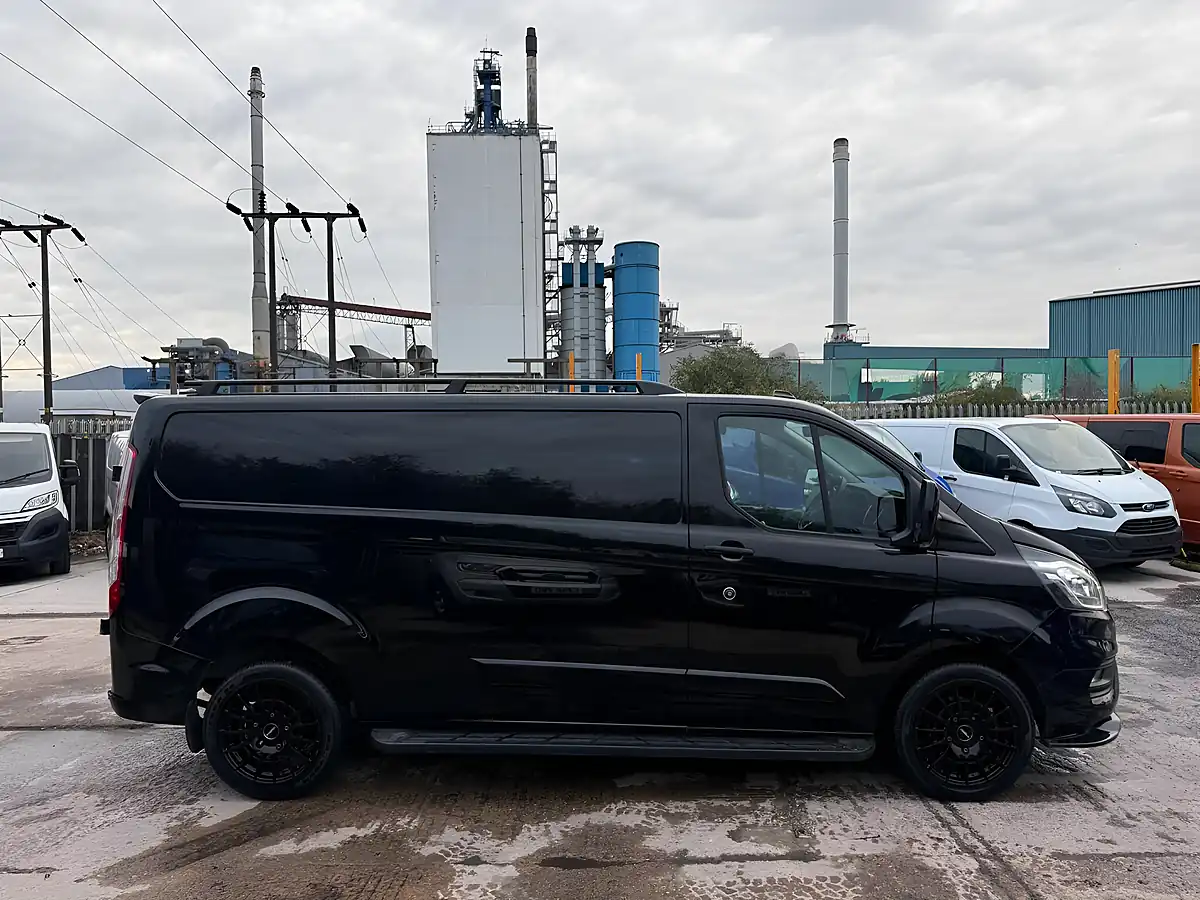 Used 2022 Ford Transit Custom Limited Black - Interior and Exterior details 2