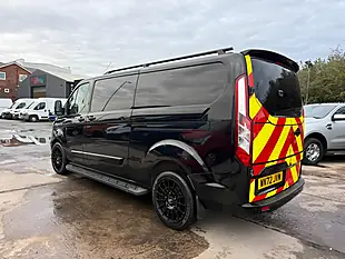Used 2022 Ford Transit Custom Limited Black - Interior and Exterior details 7