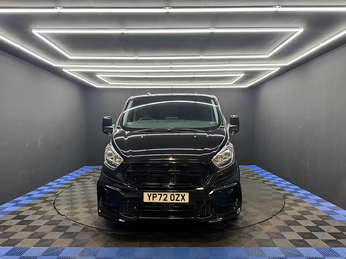 Used 2022 Ford Transit Custom Limited Black - Interior and Exterior details 10