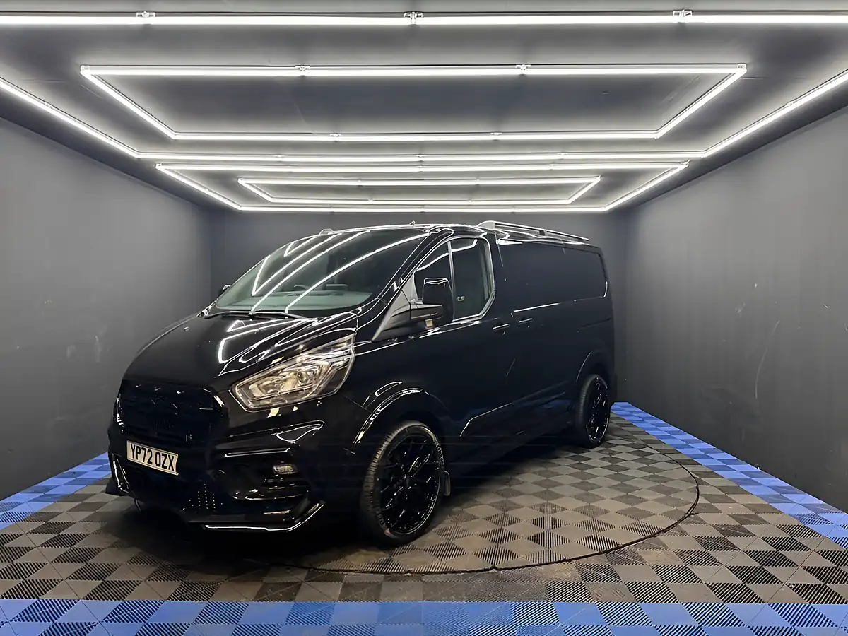 Used 2022 Ford Transit Custom Limited Black - Interior and Exterior details 13