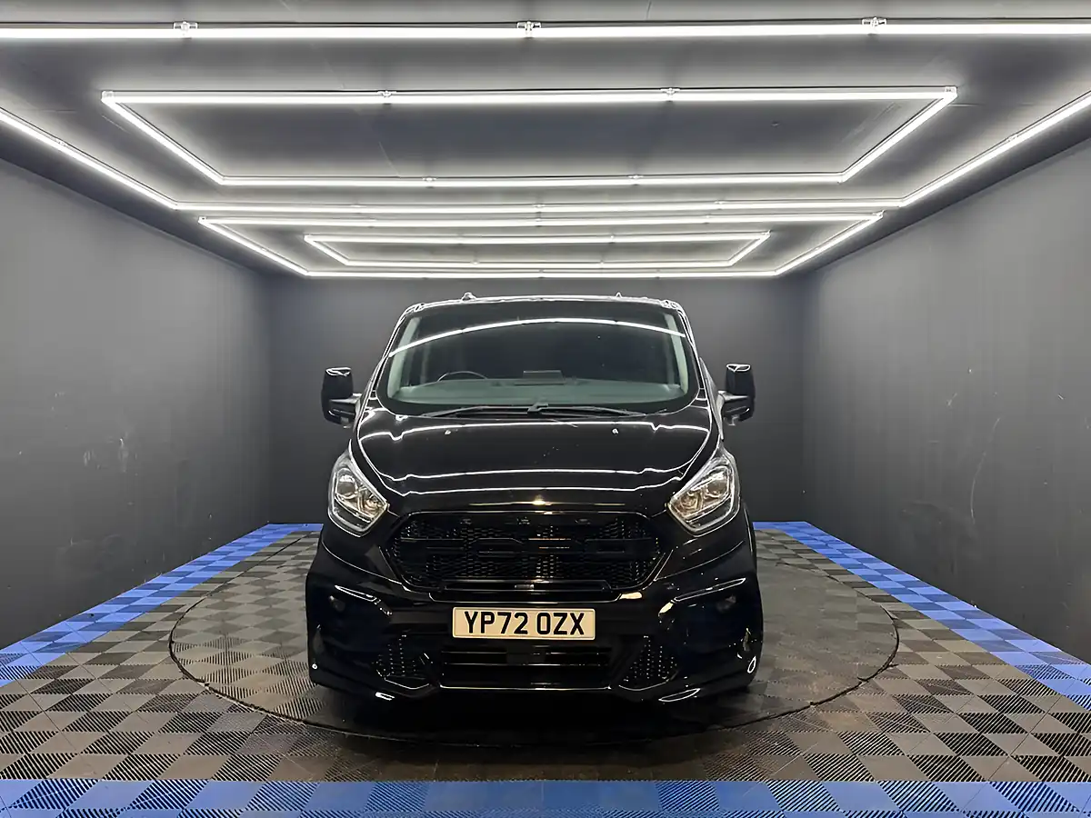 Used 2022 Ford Transit Custom Limited Black - Interior and Exterior details 5