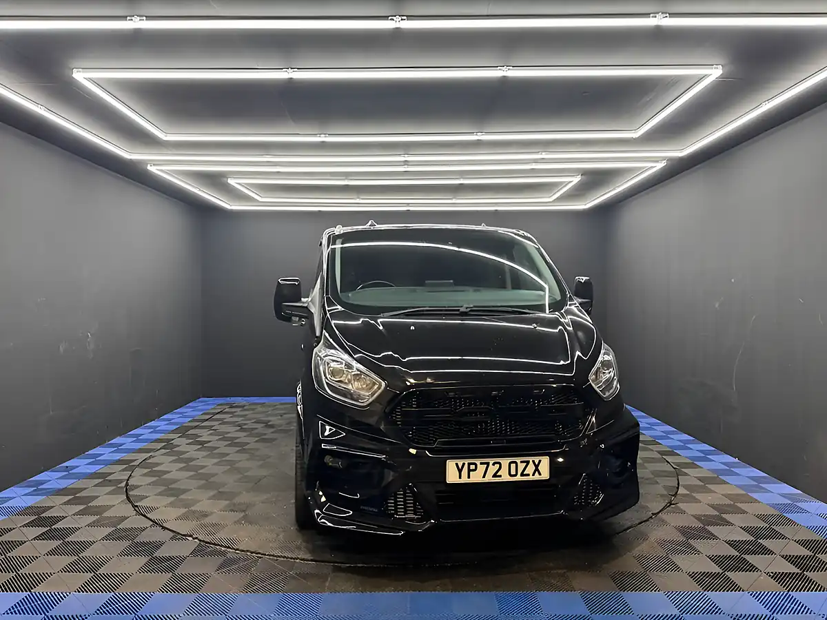 Used 2022 Ford Transit Custom Limited Black - Interior and Exterior details 9