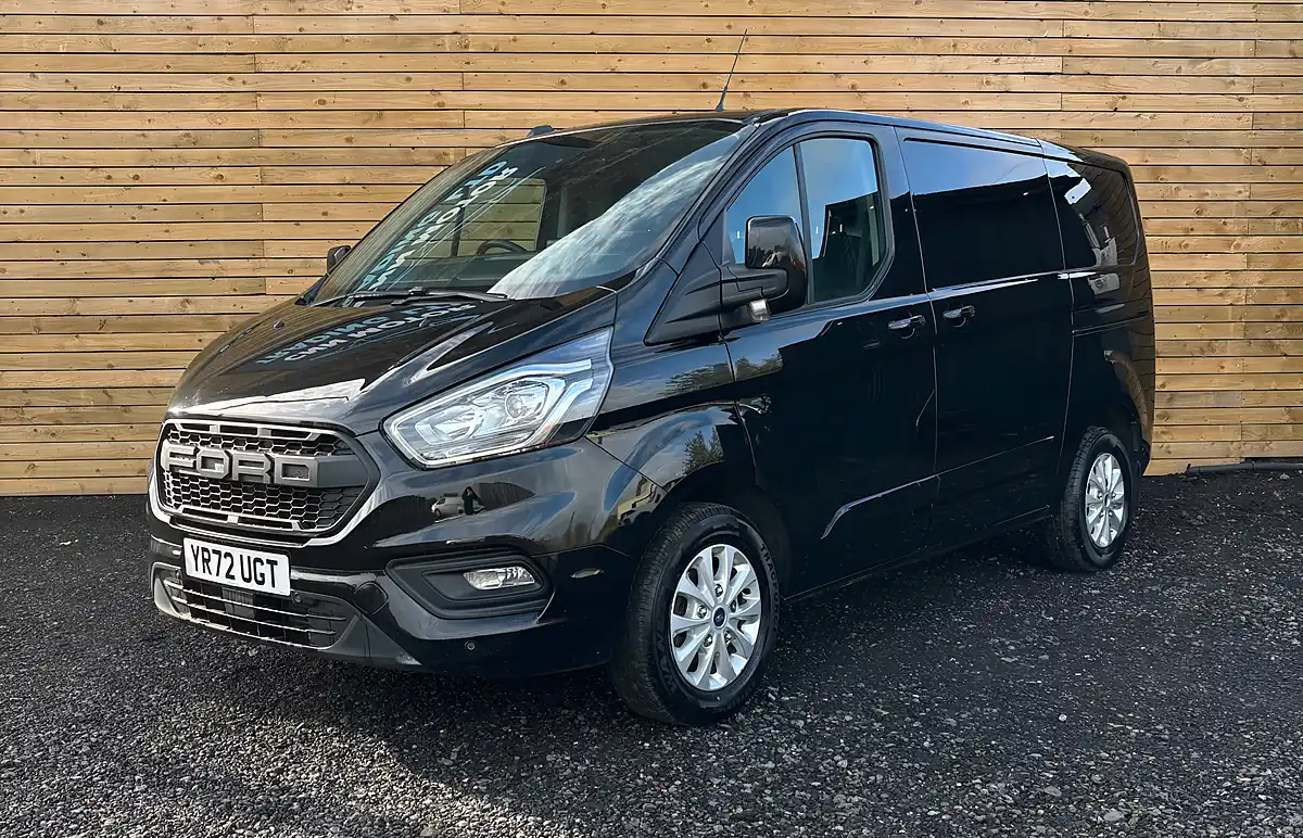 Used 2022 Ford Transit Custom Limited Black - Interior and Exterior details 11