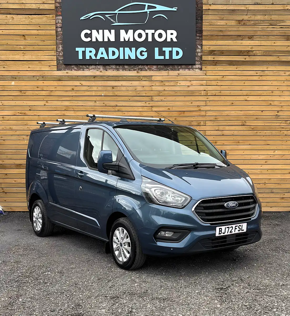 Used 2022 Ford Transit Custom Limited Blue - Front View
