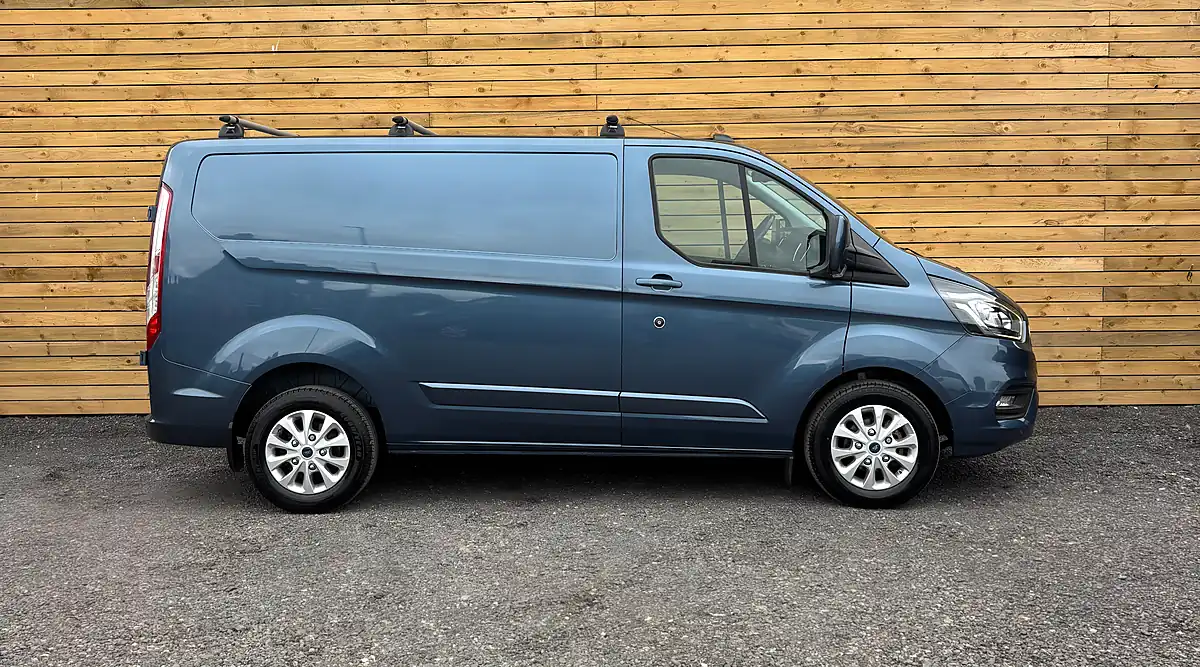 Used 2022 Ford Transit Custom Limited Blue - Interior and Exterior details 2