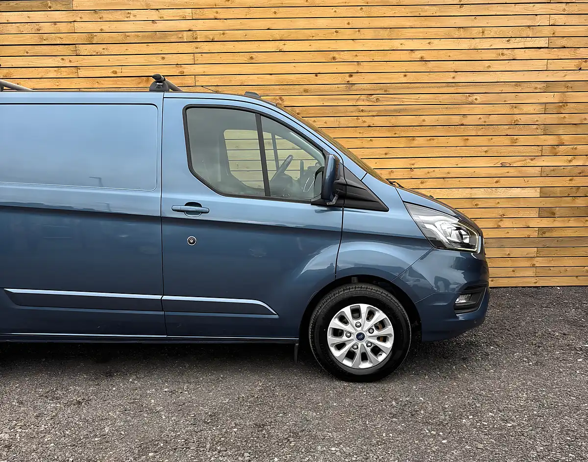 Used 2022 Ford Transit Custom Limited Blue - Interior and Exterior details 3