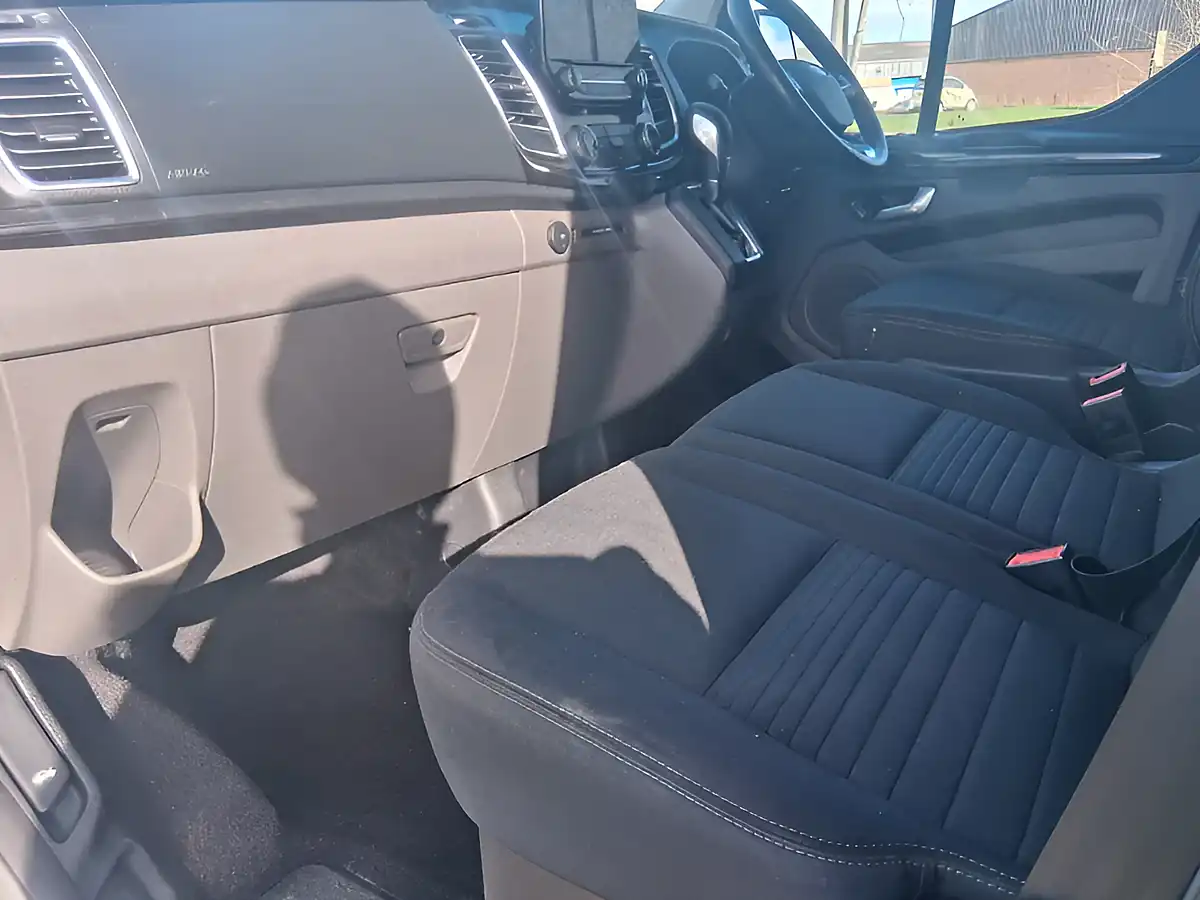Used 2022 Ford Transit Custom Limited Blue - Interior and Exterior details 13