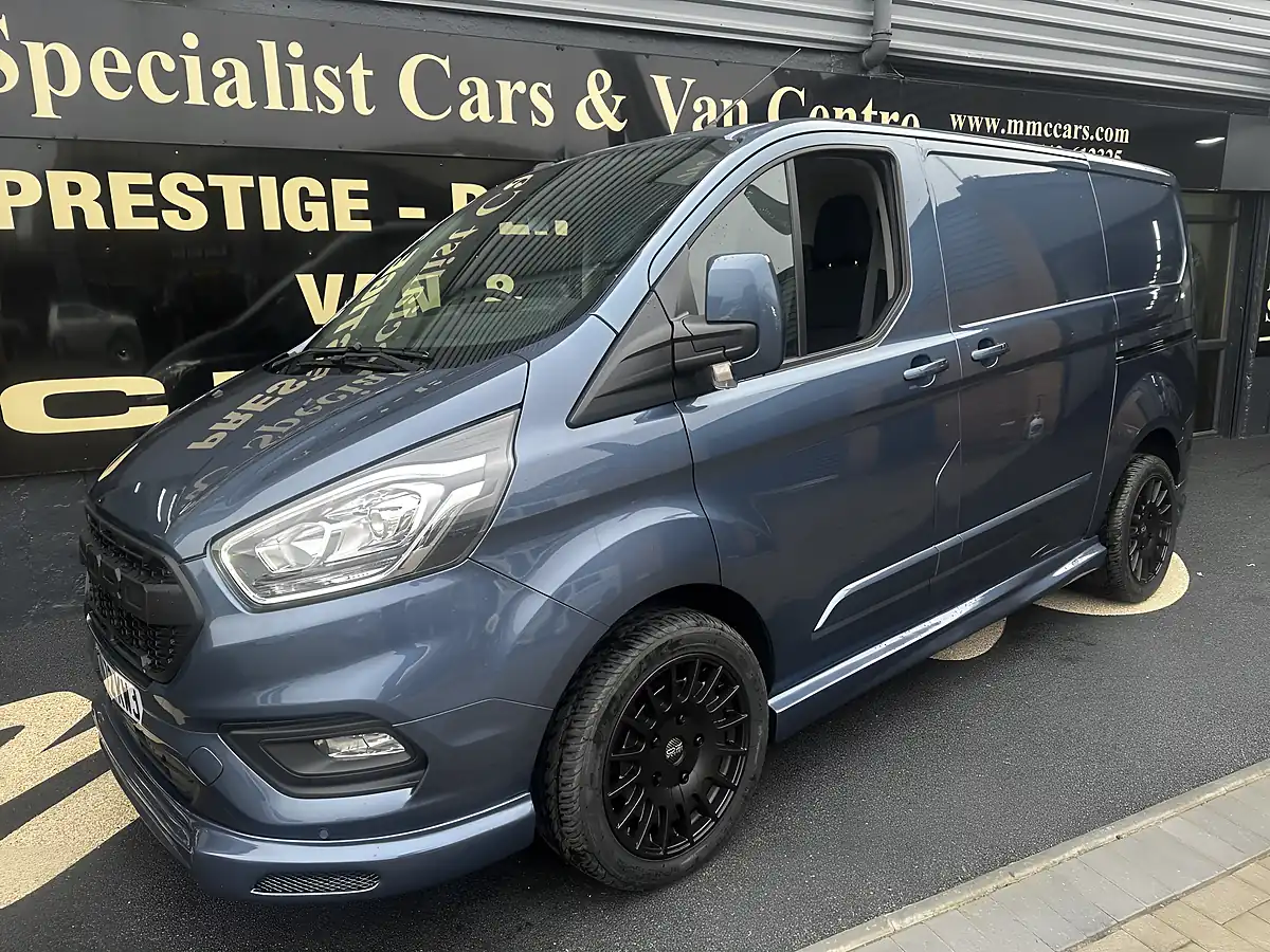 Used 2022 Ford Transit Custom Limited Blue - Interior and Exterior details 3