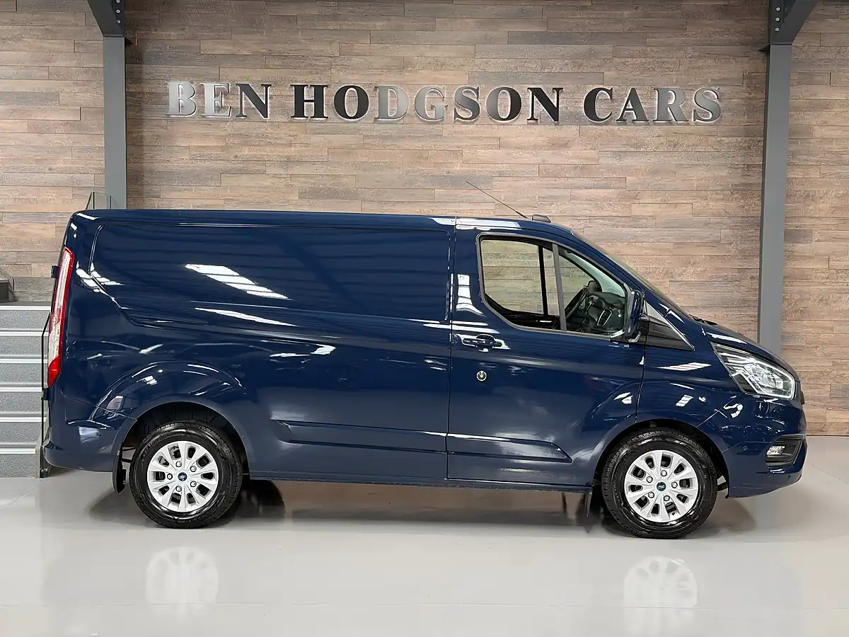 Used 2022 Ford Transit Custom Limited Blue - Interior and Exterior details 6
