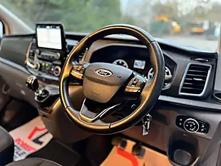 Used 2022 Ford Transit Custom Limited Crew Cab White - Interior and Exterior details 16