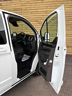Used 2022 Ford Transit Custom Limited Crew Van Double Cab Frozen White - Interior and Exterior details 11