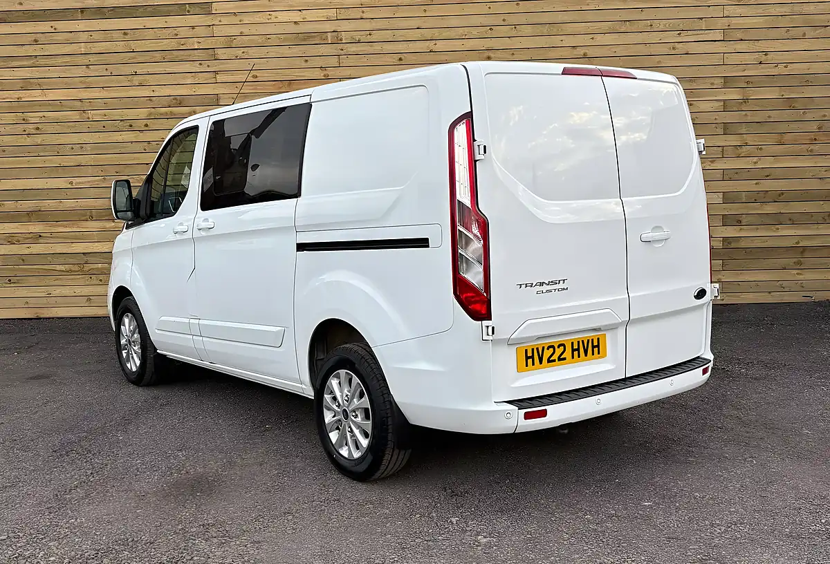 Used 2022 Ford Transit Custom Limited Crew Van Double Cab Frozen White - Interior and Exterior details 5