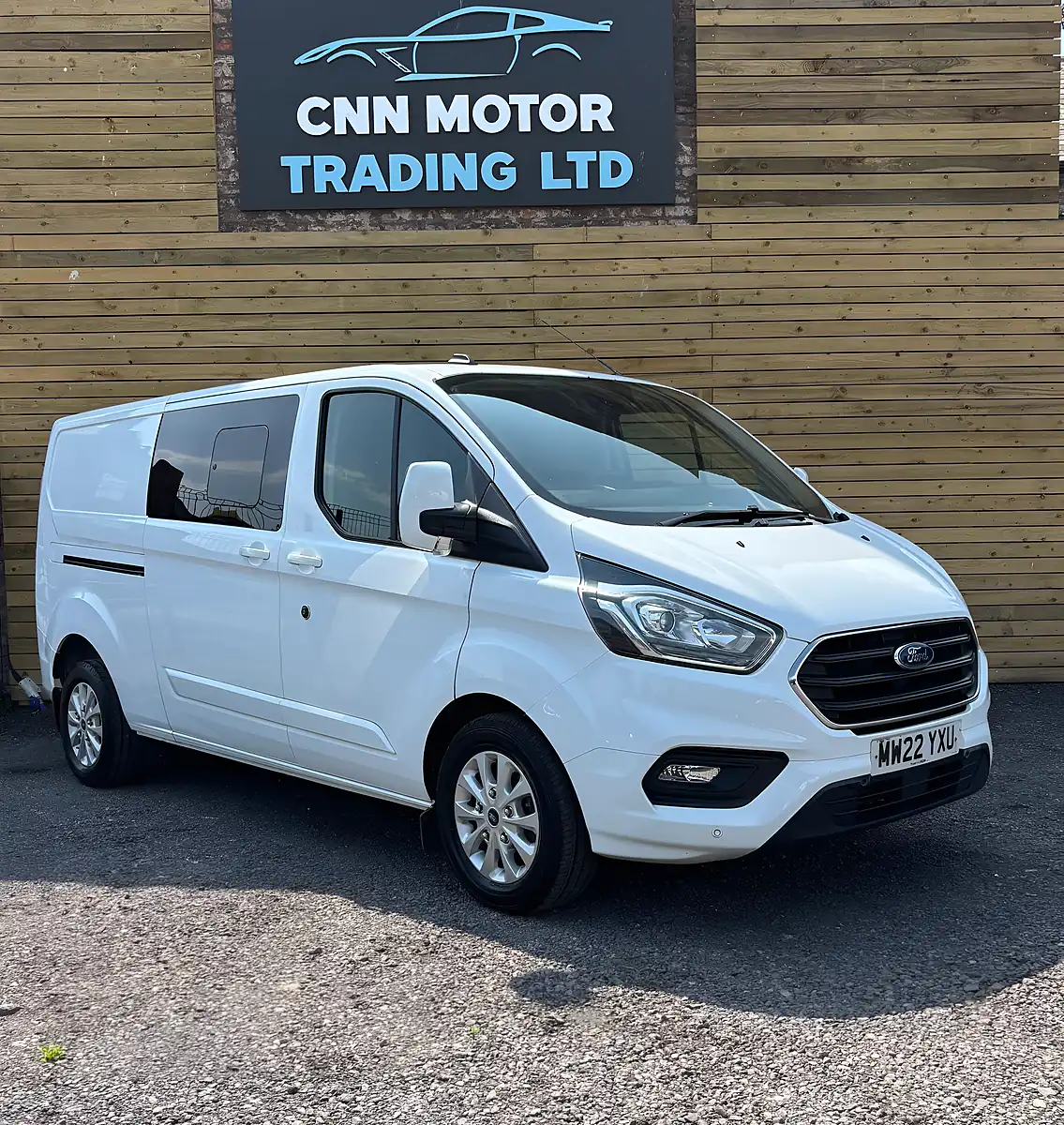 Used 2022 Ford Transit Custom Limited Crew Van Double Cab White - Front View