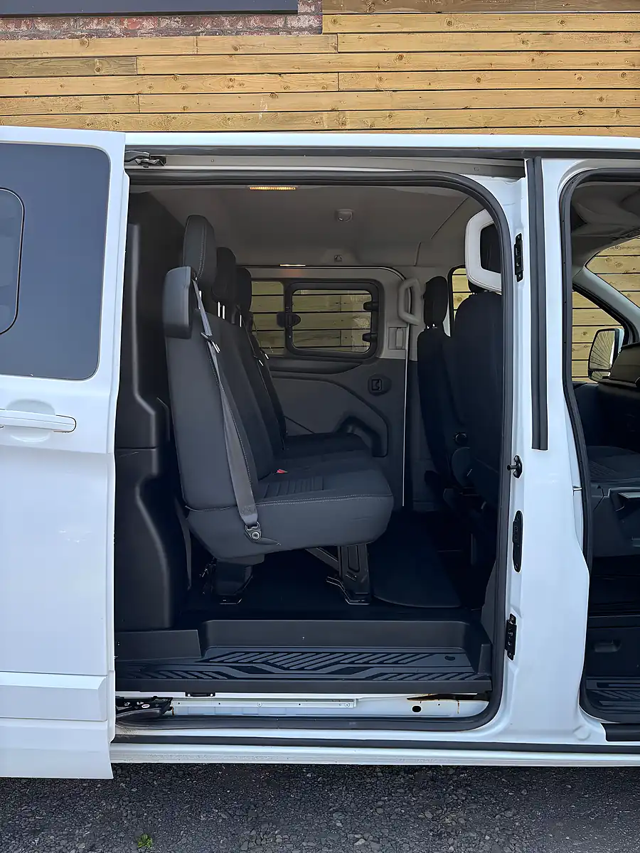 Used 2022 Ford Transit Custom Limited Crew Van Double Cab White - Interior and Exterior details 19