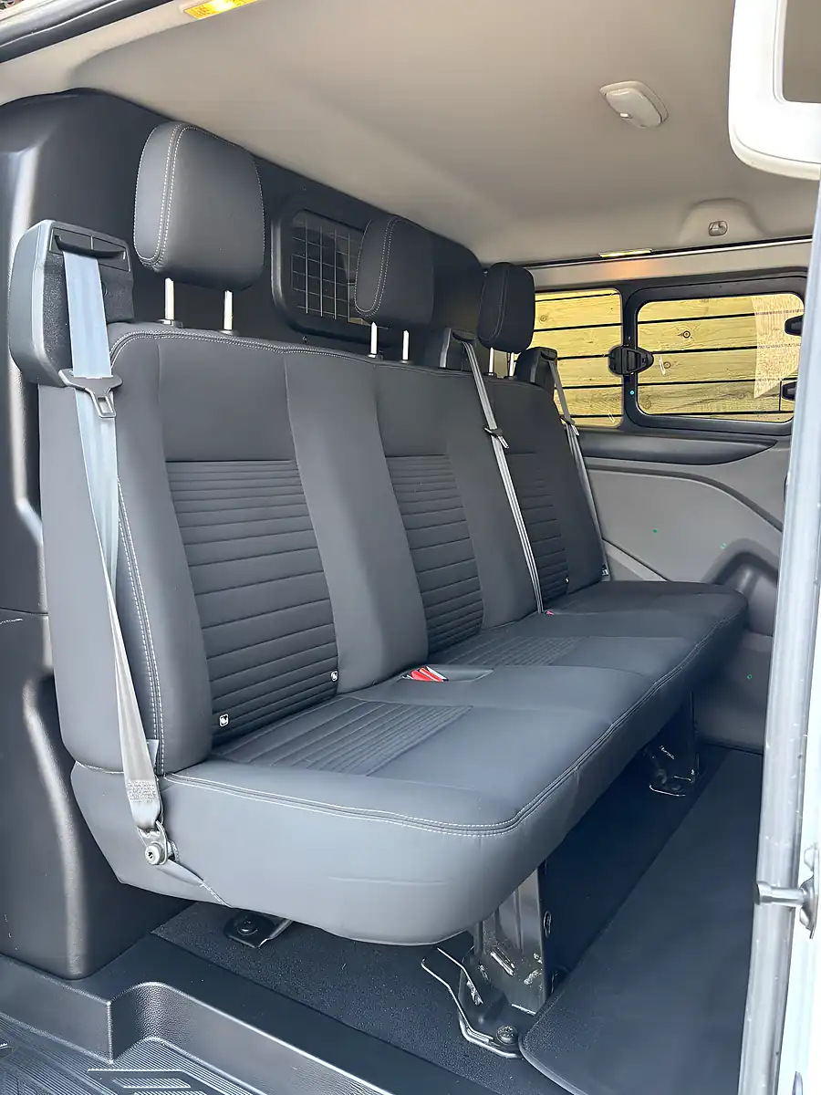 Used 2022 Ford Transit Custom Limited Crew Van Double Cab White - Interior and Exterior details 20