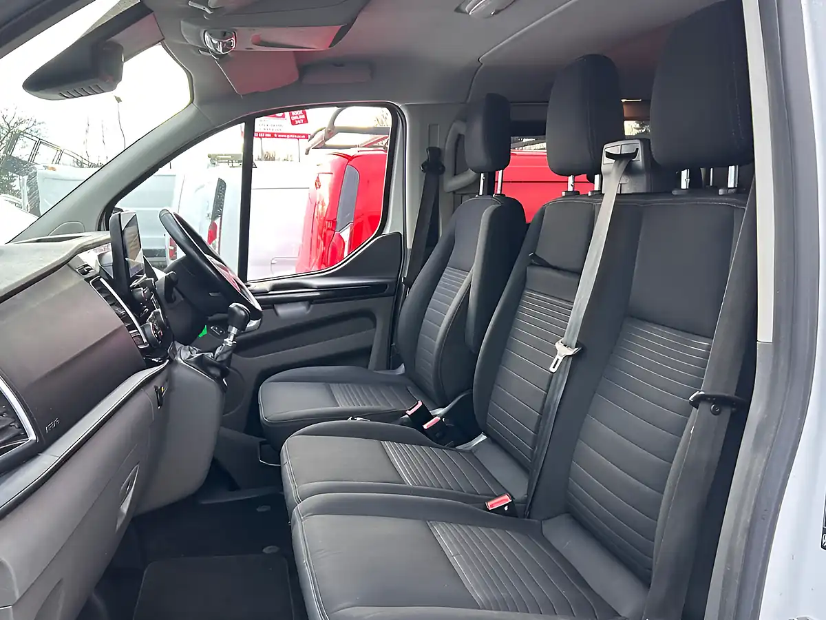 Used 2022 Ford Transit Custom Limited Crew Van Double Cab White - Interior and Exterior details 12