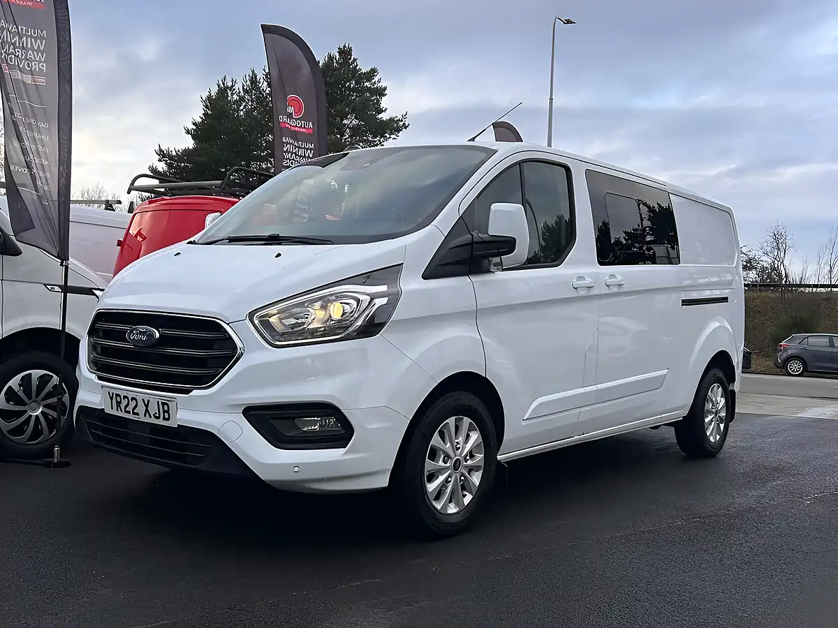 Used 2022 Ford Transit Custom Limited Crew Van Double Cab White - Interior and Exterior details 9