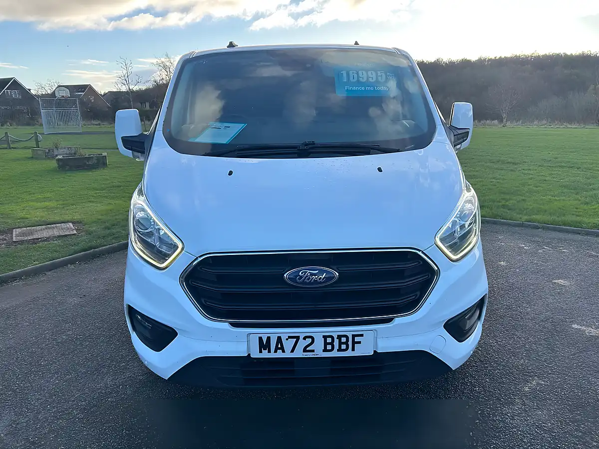 Used 2022 Ford Transit Custom Limited Crew Van L2 H1 White - Interior and Exterior details 2