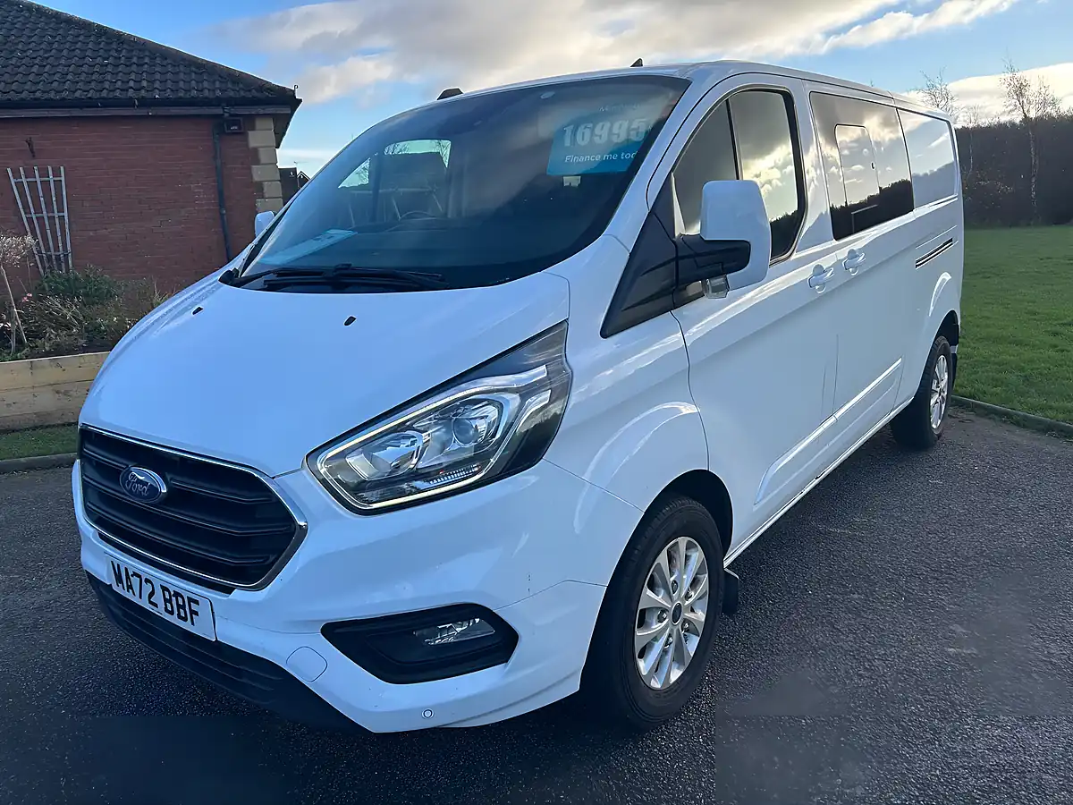 Used 2022 Ford Transit Custom Limited Crew Van L2 H1 White - Interior and Exterior details 3