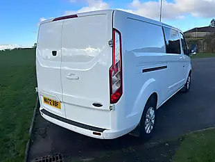 Used 2022 Ford Transit Custom Limited Crew Van L2 H1 White - Interior and Exterior details 6