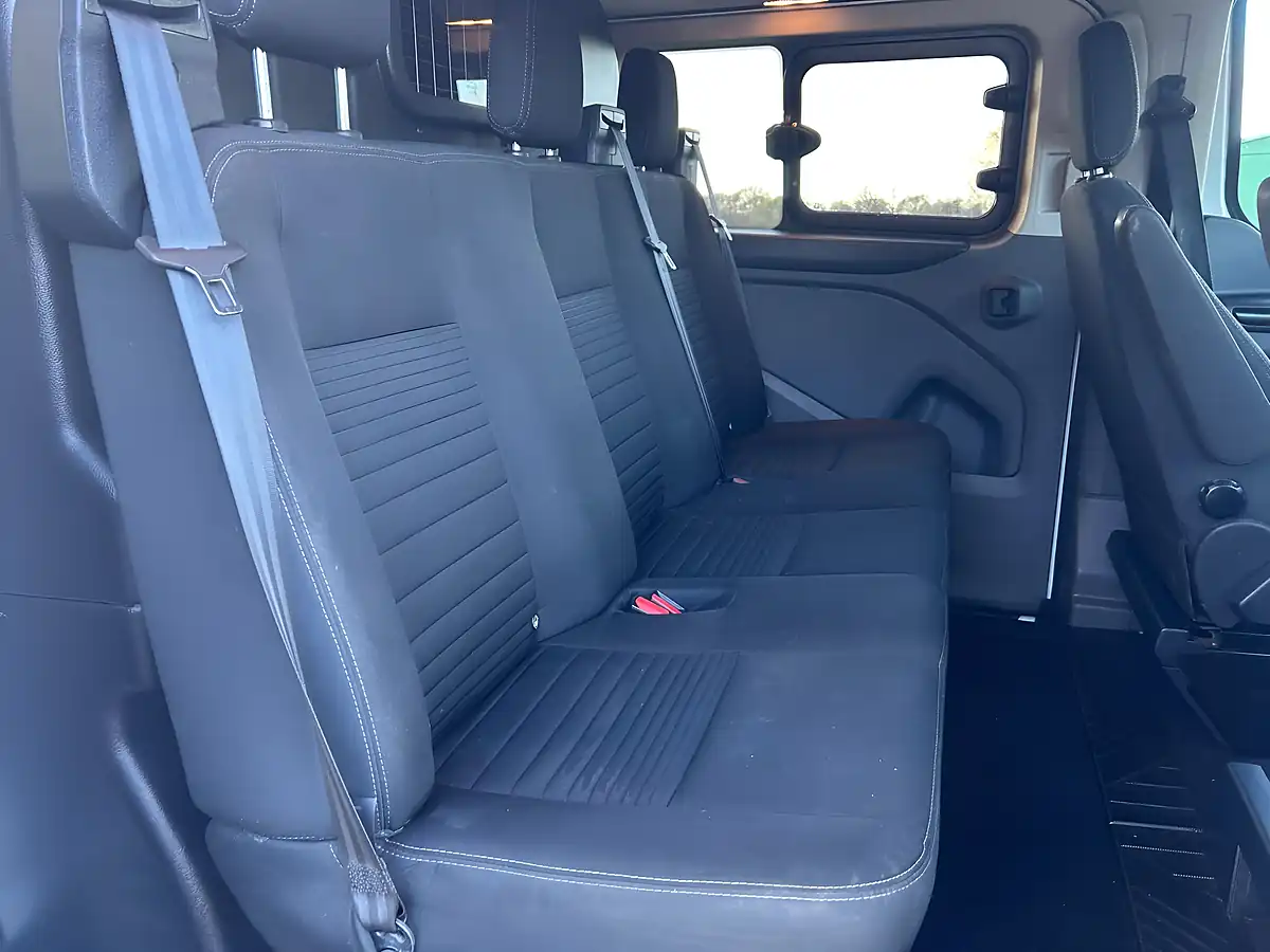 Used 2022 Ford Transit Custom Limited Crew Van L2 H1 White - Interior and Exterior details 9