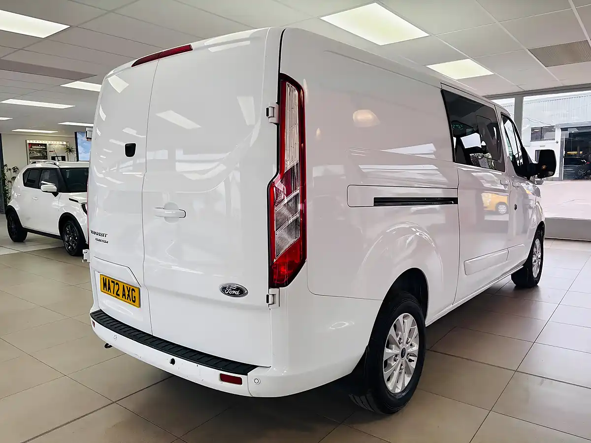 Used 2022 Ford Transit Custom Limited Crew White - Interior and Exterior details 7