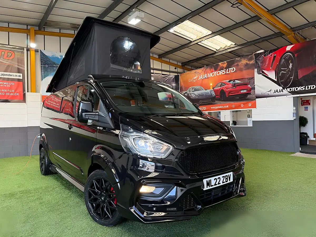 Used 2022 Ford Transit Custom Limited Edition Black - Front View