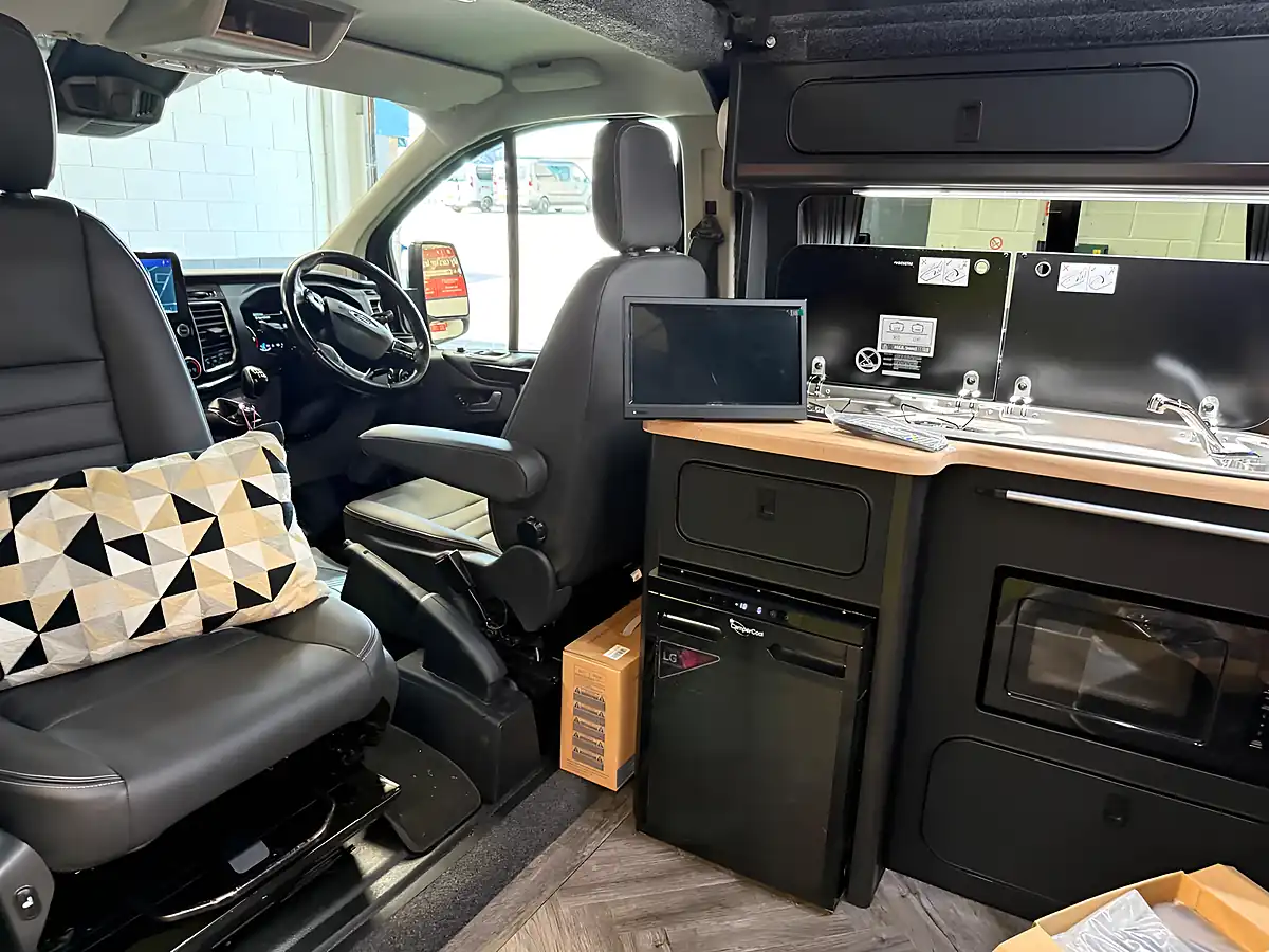 Used 2022 Ford Transit Custom Limited Edition Black - Interior and Exterior details 10