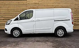 Used 2022 Ford Transit Custom Limited Frozen White - Interior and Exterior details 5