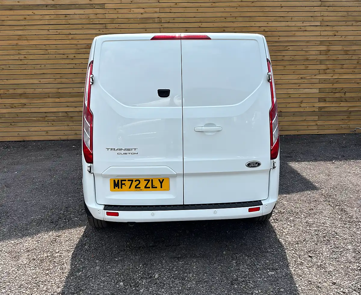 Used 2022 Ford Transit Custom Limited Frozen White - Interior and Exterior details 15