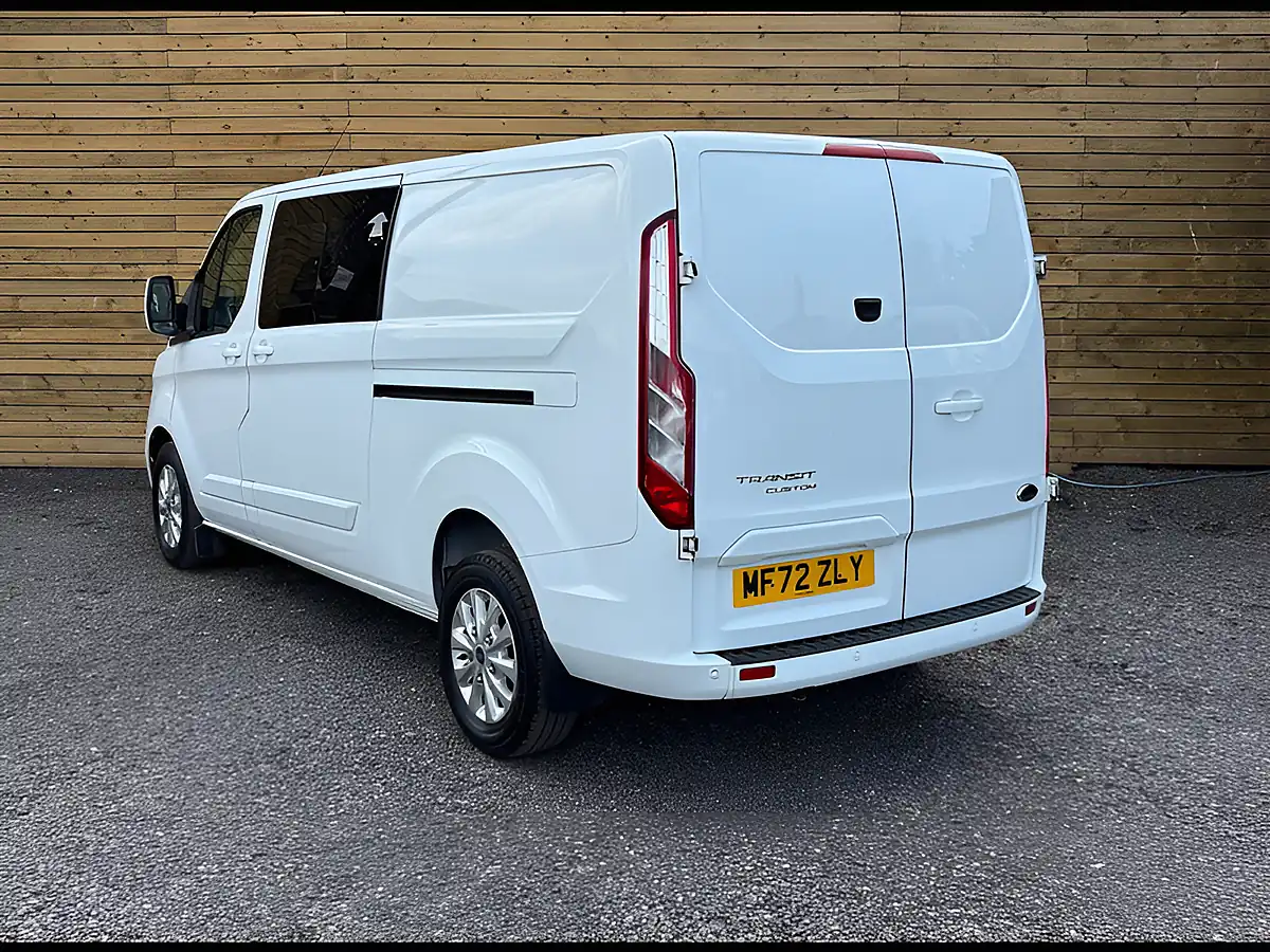 Used 2022 Ford Transit Custom Limited Frozen White - Interior and Exterior details 18