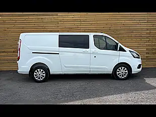 Used 2022 Ford Transit Custom Limited Frozen White - Interior and Exterior details 4