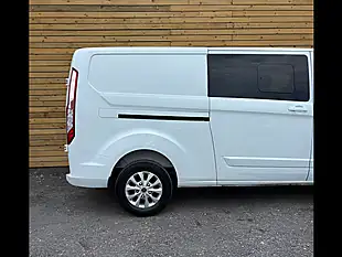 Used 2022 Ford Transit Custom Limited Frozen White - Interior and Exterior details 8