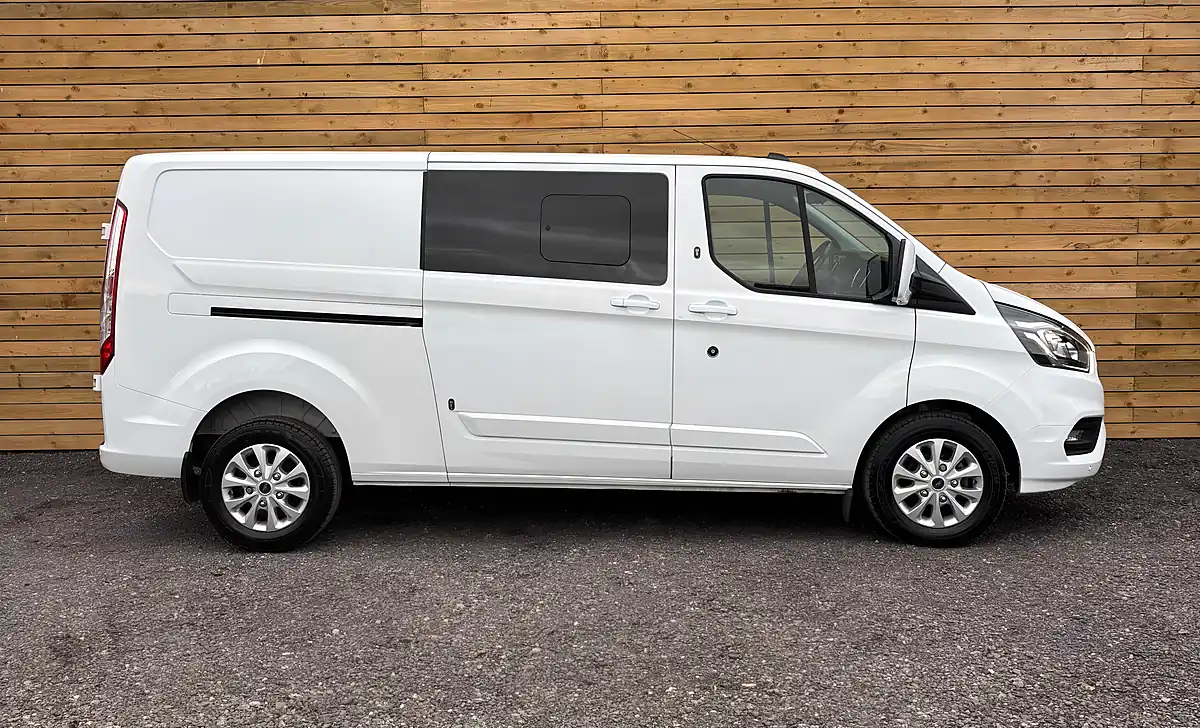Used 2022 Ford Transit Custom Limited Frozen White - Interior and Exterior details 2