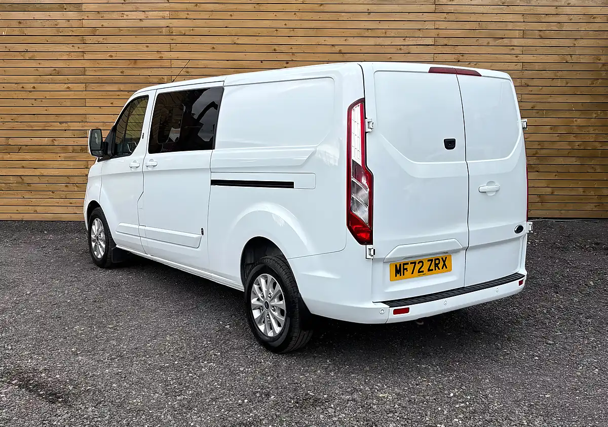 Used 2022 Ford Transit Custom Limited Frozen White - Interior and Exterior details 9