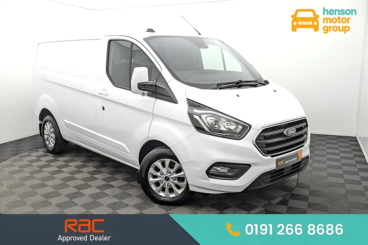 Used 2022 Ford Transit Custom Limited Frozen White - Front View