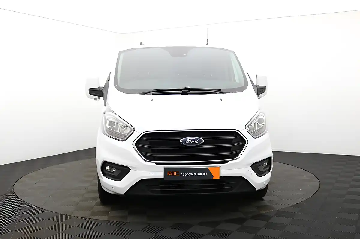 Used 2022 Ford Transit Custom Limited Frozen White - Interior and Exterior details 4