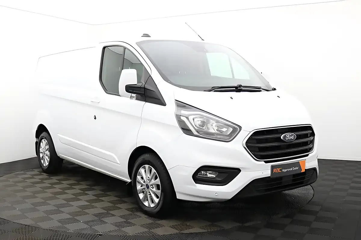 Used 2022 Ford Transit Custom Limited Frozen White - Interior and Exterior details 5