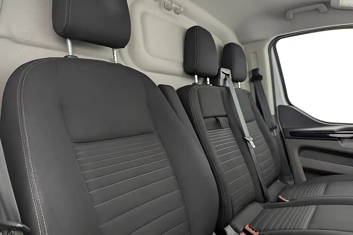 Used 2022 Ford Transit Custom Limited Frozen White - Interior and Exterior details 9