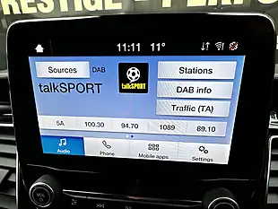 Used 2022 Ford Transit Custom Limited Frozen White - Interior and Exterior details 15