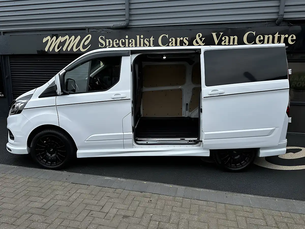 Used 2022 Ford Transit Custom Limited Frozen White - Interior and Exterior details 2