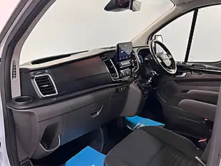 Used 2022 Ford Transit Custom Limited Frozen White - Interior and Exterior details 17