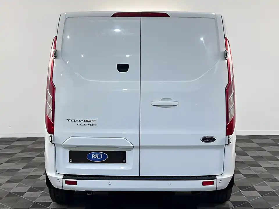 Used 2022 Ford Transit Custom Limited Frozen White - Interior and Exterior details 5